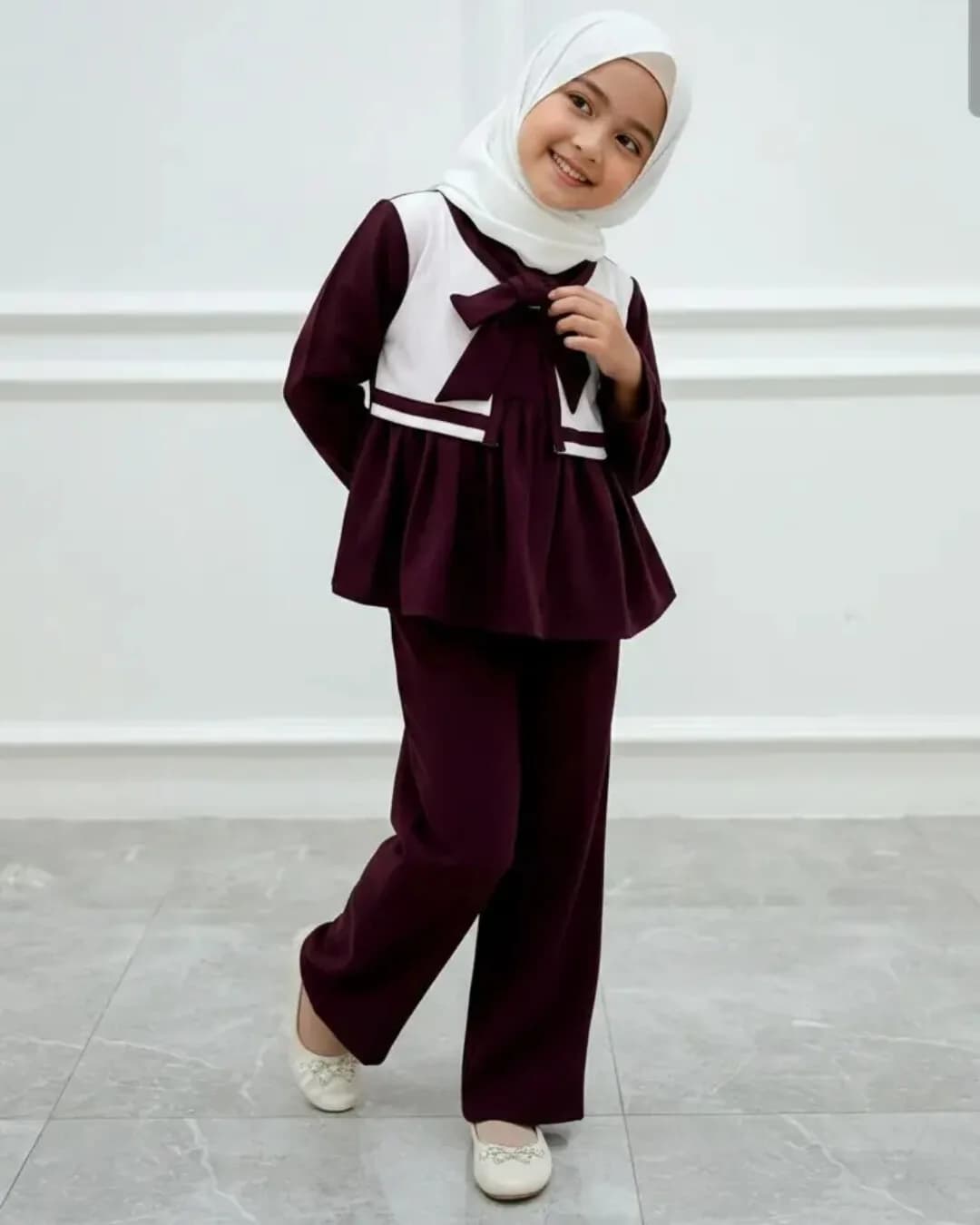 Mamiekids One Set Queen Setelan Anak Perempuan Blouse Peplum Pita dan Celana 3